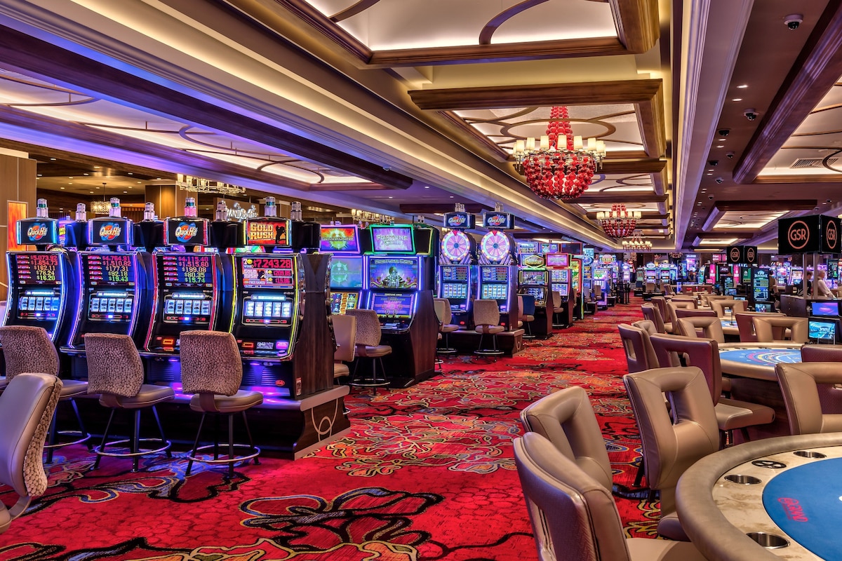 Splendor & Entertainment at Grand Sierra Resort and Casino